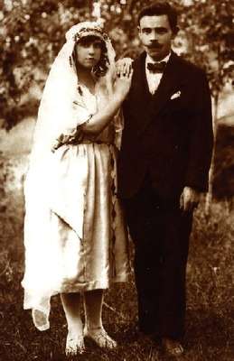 Obraz pod tytułem "[Retusz] Dzień ślubu. Helena i Adam Orzechowscy."